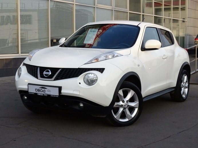 Nissan Juke White