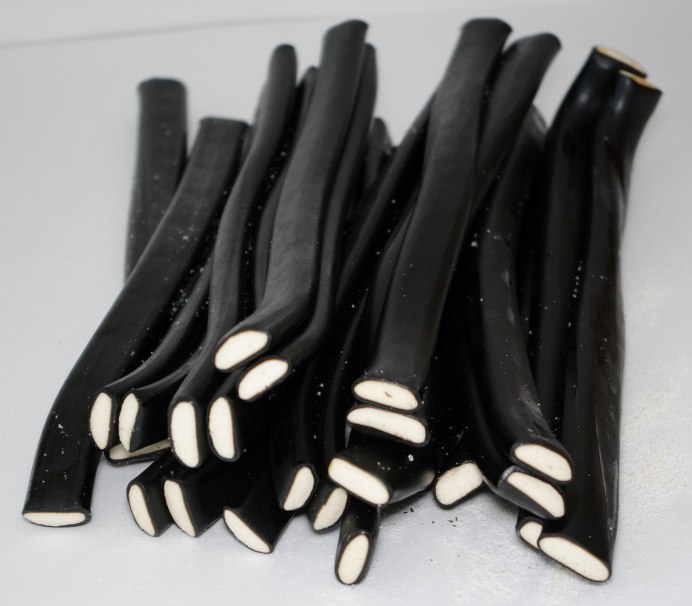 Мокрица-броненосец обыкновенная