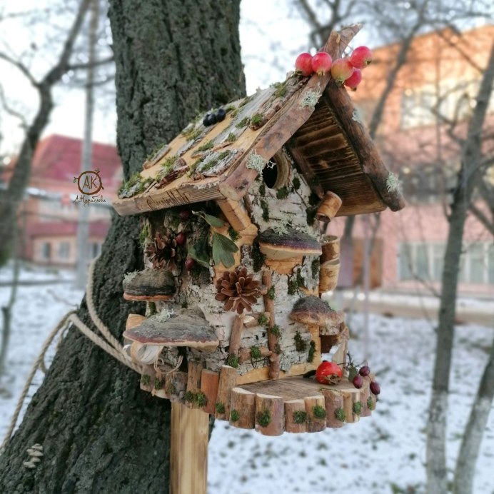 Кормушка для птиц