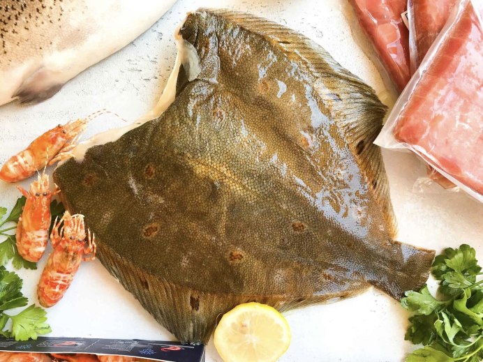 Камбала мороженая