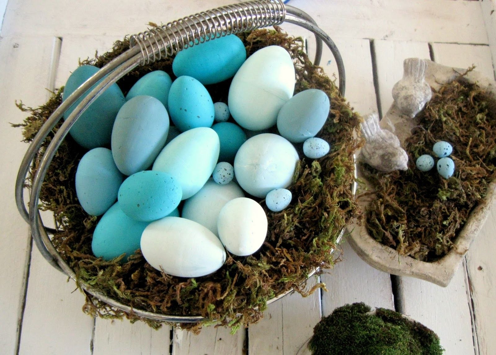 Яйца голубого цвета