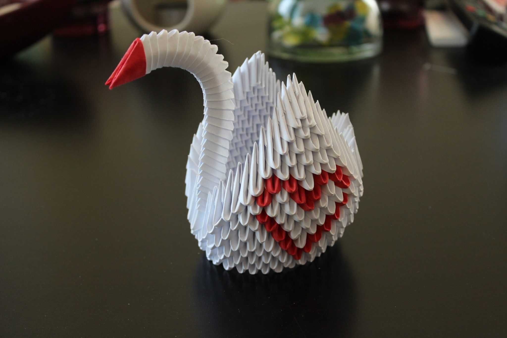 Мастер-класс Поделка изделие Оригами китайское модульное Радужный лебедь Бумага