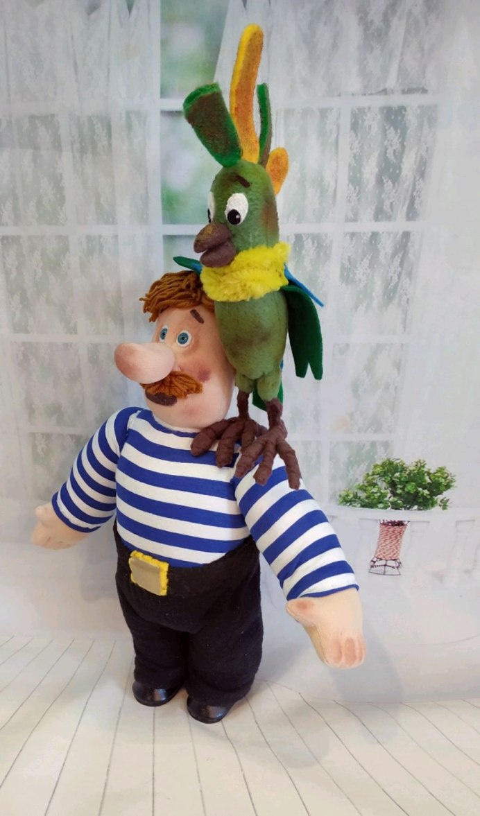 Попугай Рома