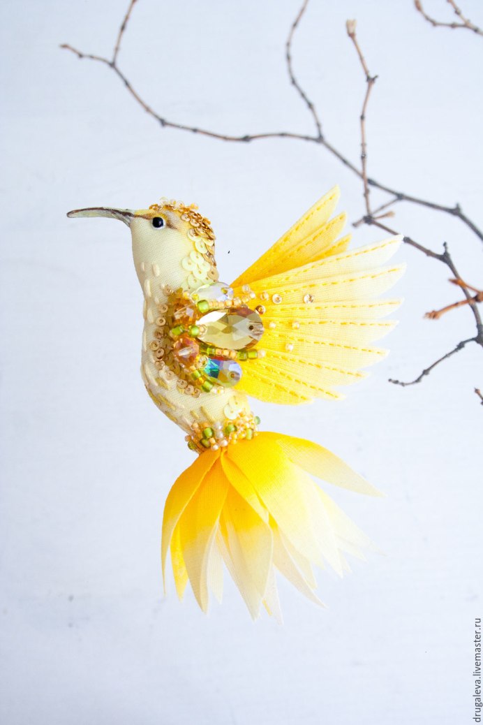 Колибри желтая