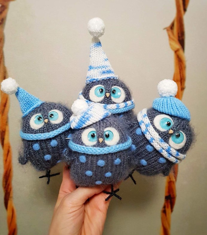 Игрушка амигуруми «Совушка в кедах»