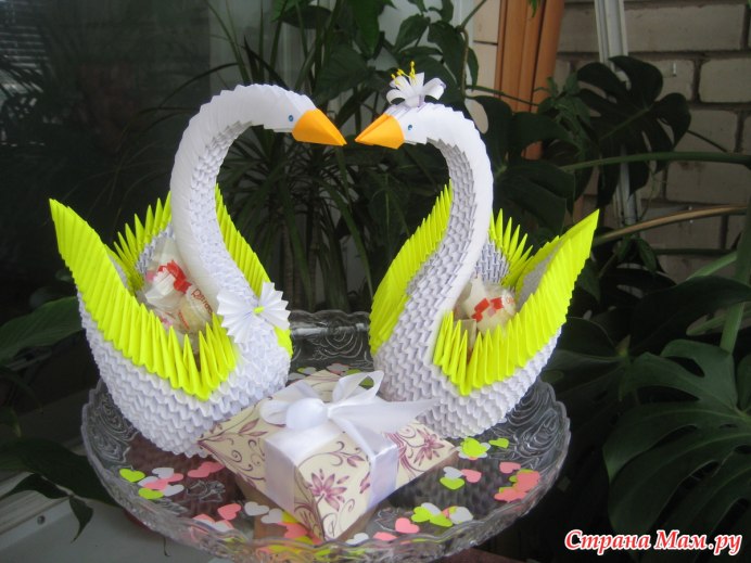 Оригами лебедь