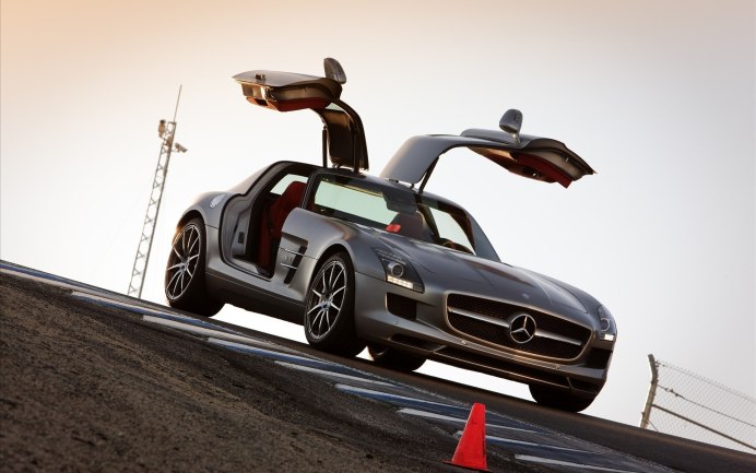 Мерседес SLS AMG 2021