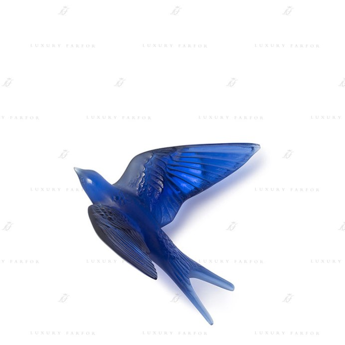 Ласточка в полете