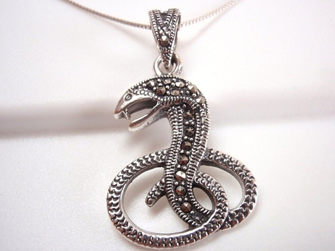 Белогубый полоз