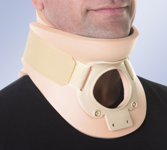 1570 Collar воротник пластиковый