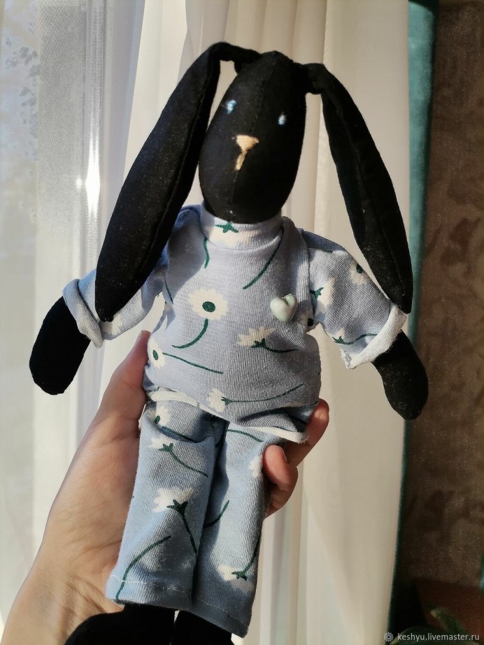 Заяц Русак с зайчатами