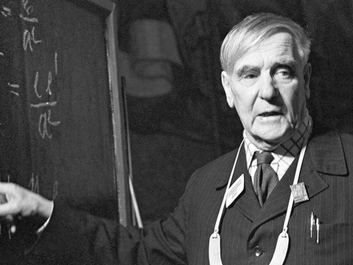 Певчий Дрозд рябинник