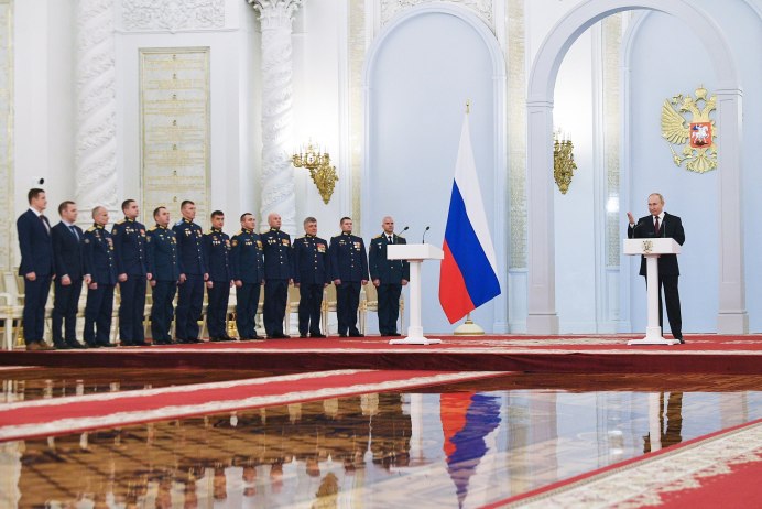 Сова с большими глазами