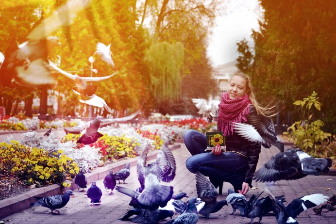 Фотосессия с голубями в парке