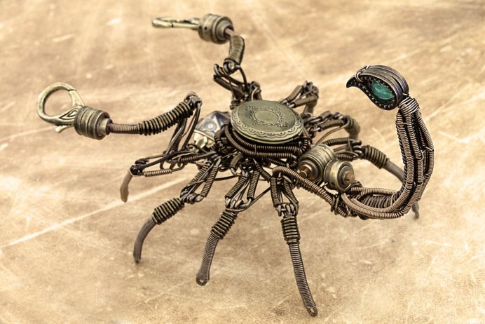 Старинные наручные часы