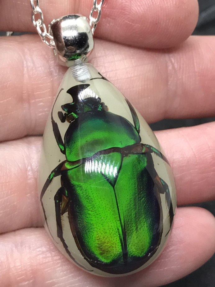 Скарабей линогравюра