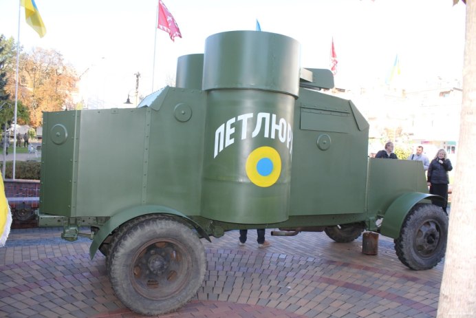 Фольксваген Кюбельваген KDF-82