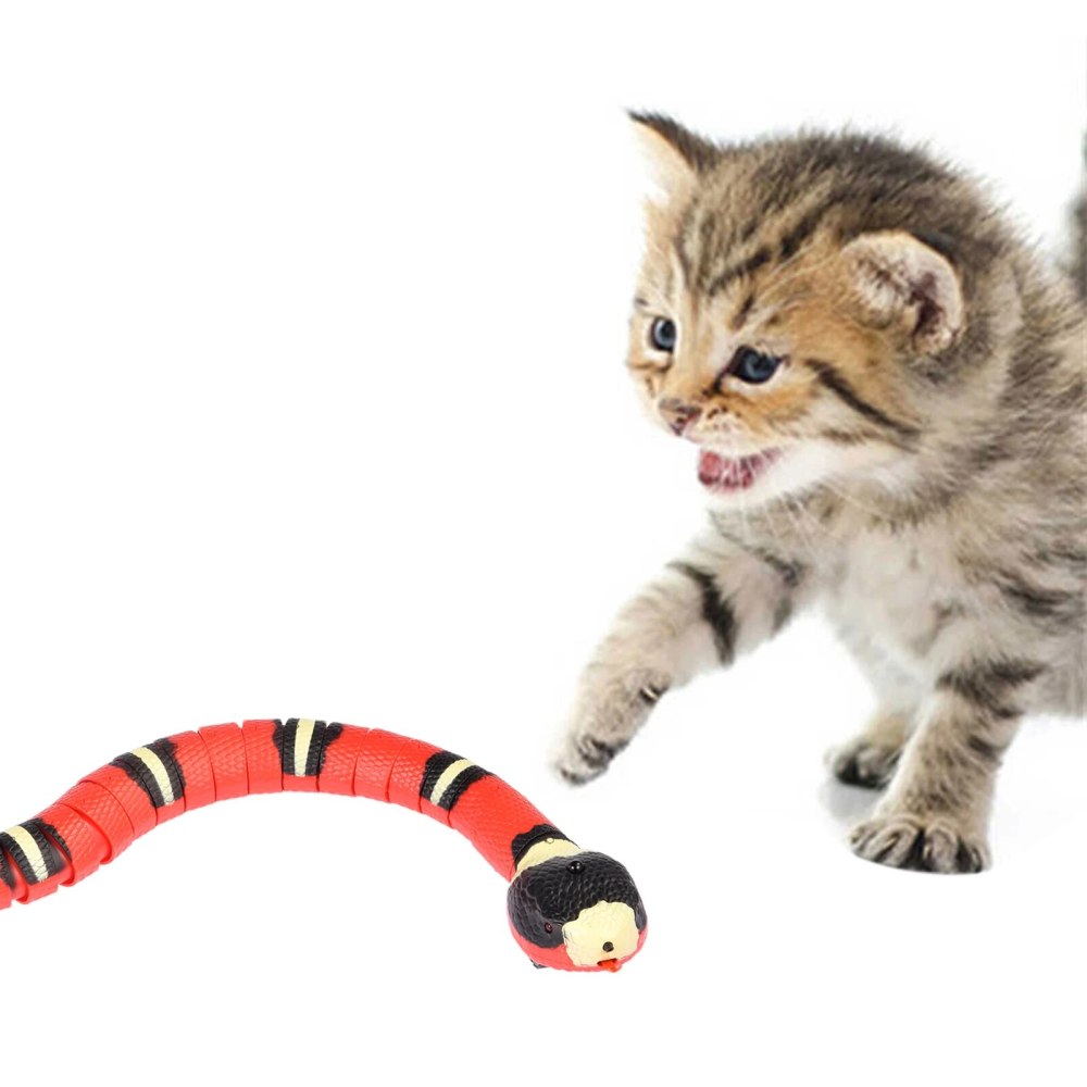 Игрушка кошка которая двигается. Пластиковая