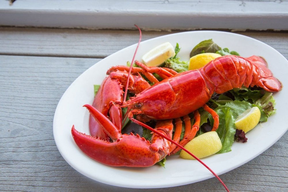 Морепродукты Омар лангуст