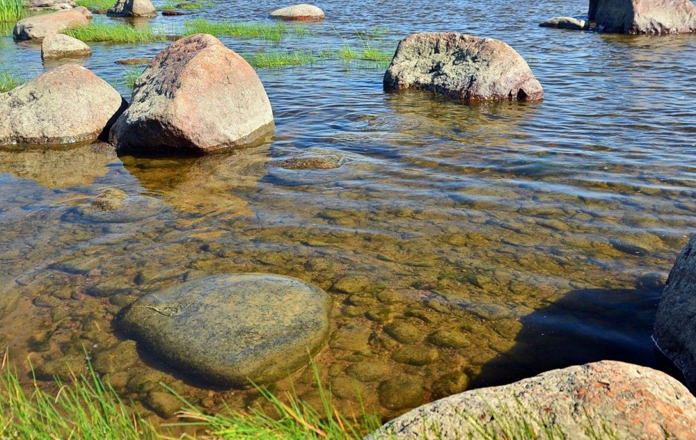 Каменные берега Карелии