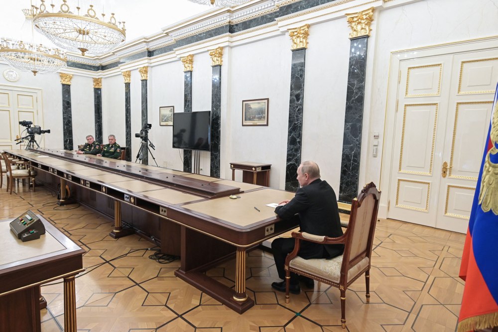 Стол переговоров Путина