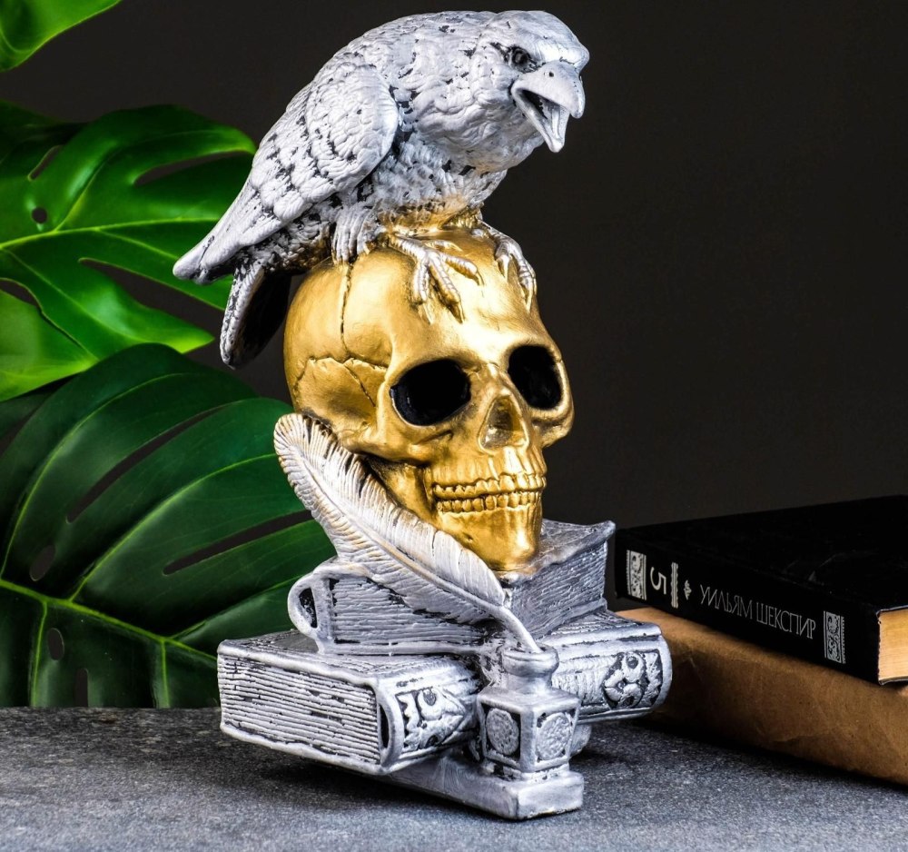 Фигурка вороны из бронзы