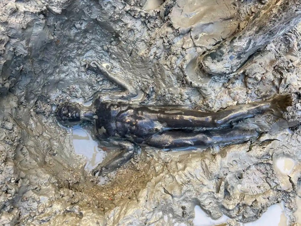 В Италии нашли бронзовые статуи